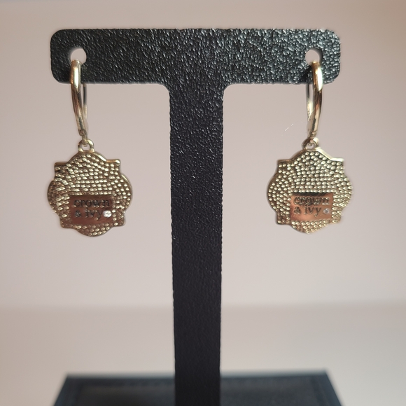 Elegant Red and Gold Earrings - Picture 3 of 6